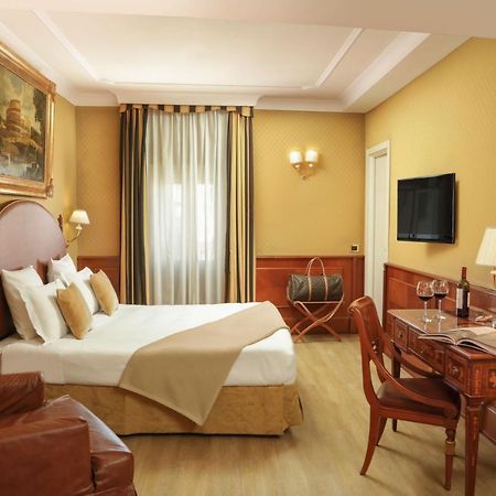 Hotel Homs Rome Bagian luar foto