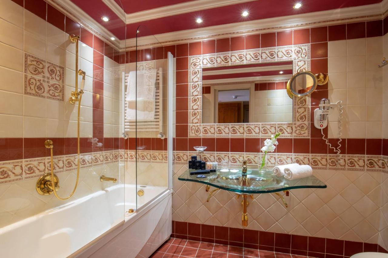 Hotel Homs Rome Bagian luar foto