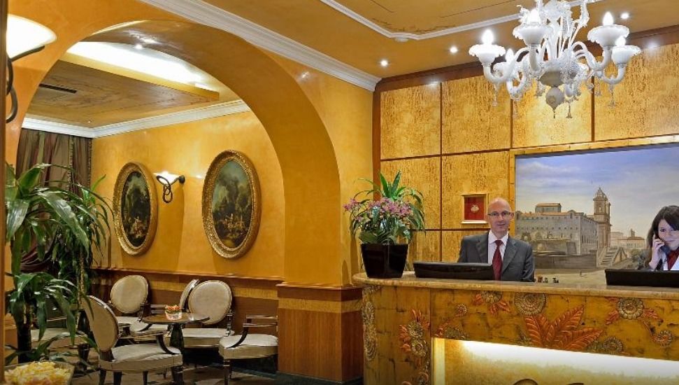 Hotel Homs Rome Bagian luar foto