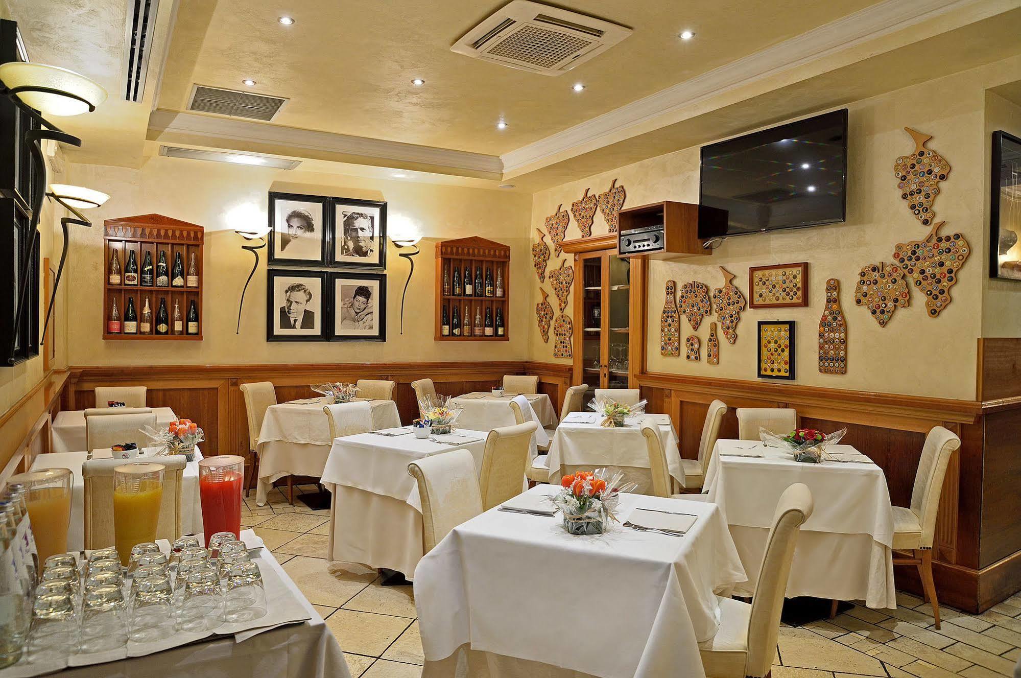 Hotel Homs Rome Bagian luar foto
