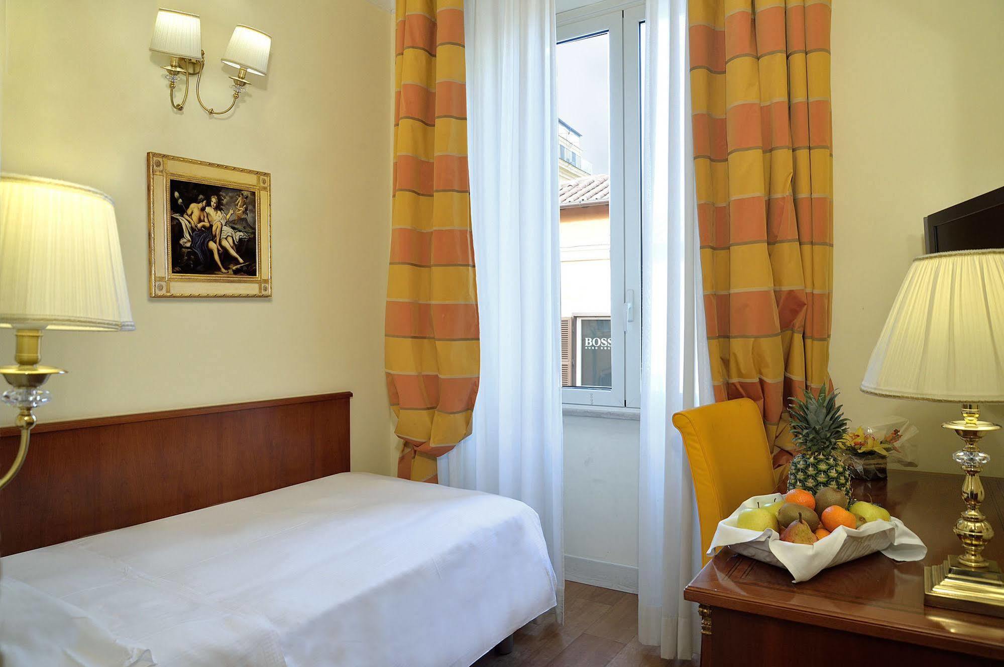 Hotel Homs Rome Bagian luar foto